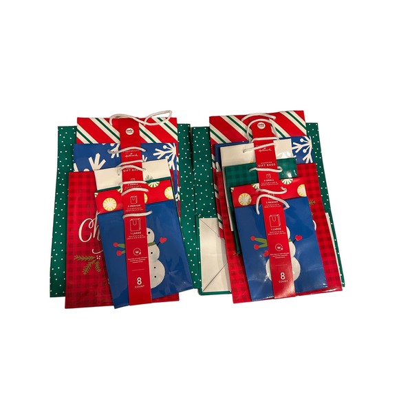 2Sets Hallmark Christmas Gift Bags Assorted Sizes 16 total - Picture 1 of 8